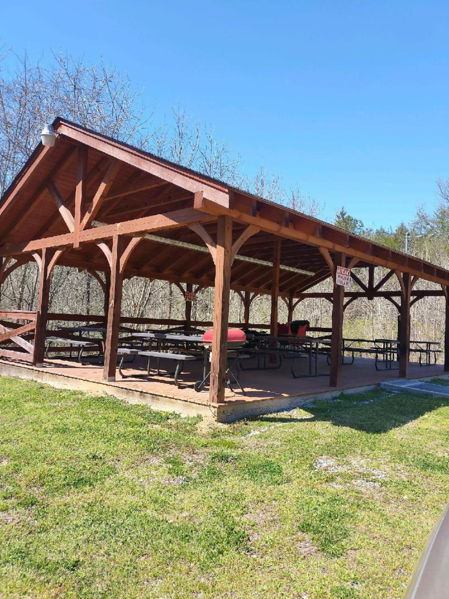 Beautiful 2 Bed Cabin With Hot Tub And Resort Pool Sevierville Esterno foto
